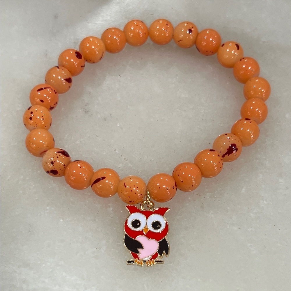 Charming Owl Pendant Bracelet in Orange Beads